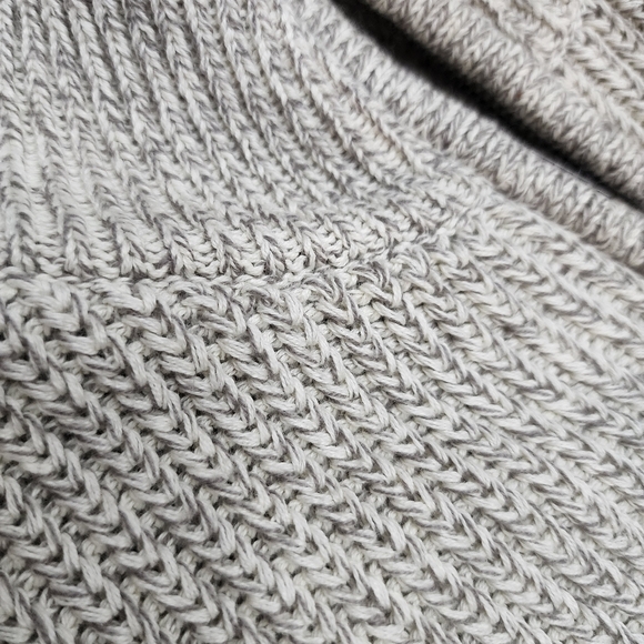 L.L. Bean  size XL long sleeve knit full zip sweater jacket - Picture 8 of 8